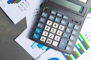 Lire la suite à propos de l’article Comprendre les différences entre le chiffre d&rsquo;affaires et le bénéfice pour la santé financière de votre entreprise